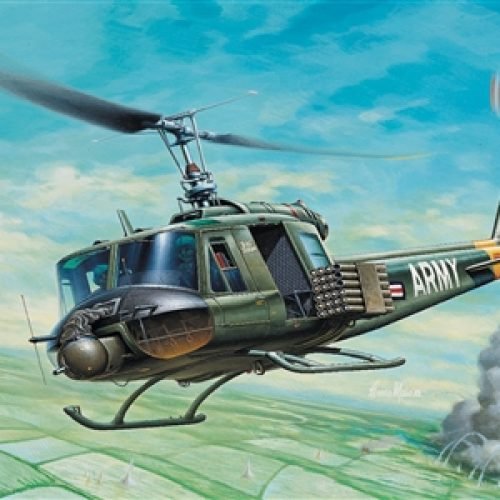 0040 UH – 1B HUEY