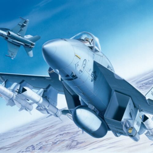 0083 F/A – 18E SUPER HORNET (1 : 72)