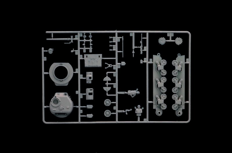 15751 - M4 SHERMAN 75 mm (1 : 56) - Imagem 8