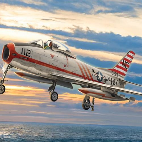 2811 North American FJ-2/3 Fury (1 : 48)
