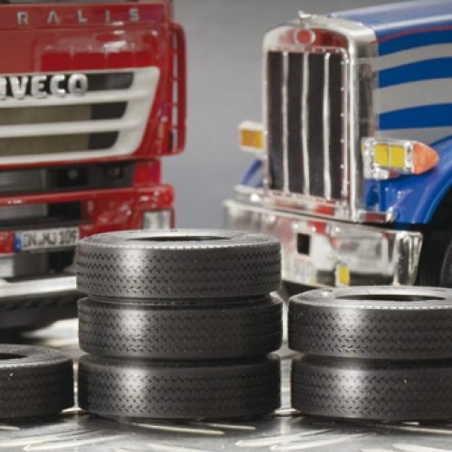 3889 Truck Rubber Tyres (1 : 24)