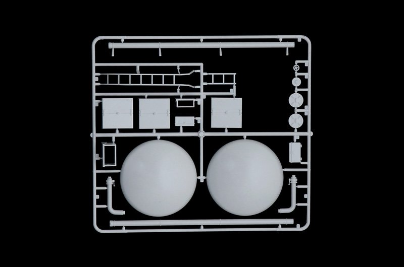 3911 CLASSIC TANK TRAILER "We are family" (1 : 24) - Imagem 7