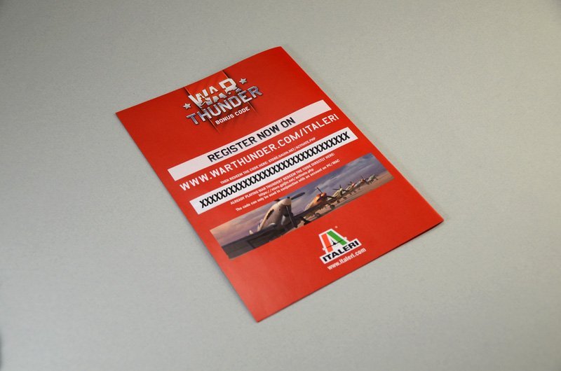 35102 -WAR THUNDER - P-47 N & P-51 D (1 : 72) - Imagem 5