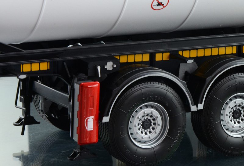 3929 - TECNOKAR TRAILER WITH 20' TANK - Imagem 8