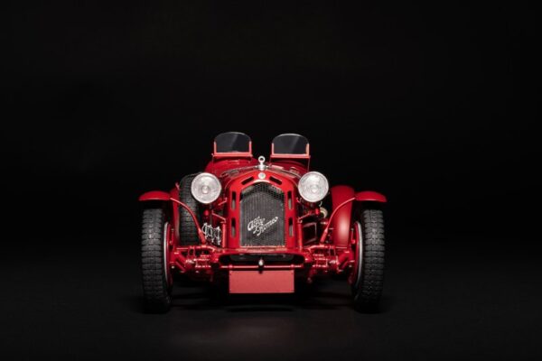 4708 - Alfa Romeo 8C 2300 Roadster - Italeri