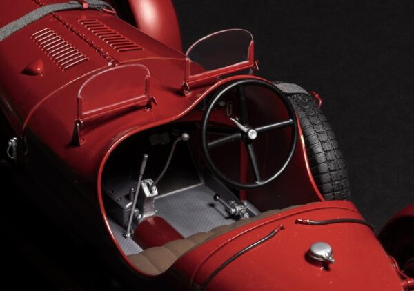 4708 - Alfa Romeo 8C 2300 Roadster - Italeri